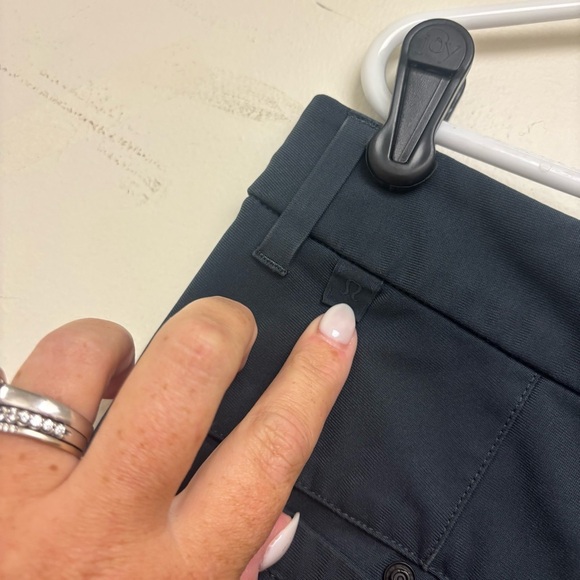 Lululemon Commission Pant Warpstreme 34” - Picture 10 of 12
